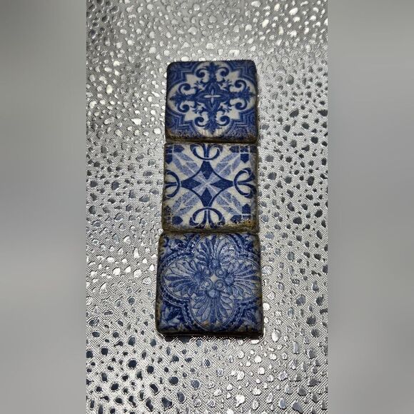 "5/$25" Set Of 3 Handmade Clay Chinoiseri Art Blue & White Square Fridge Magnets - Picture 2 of 6